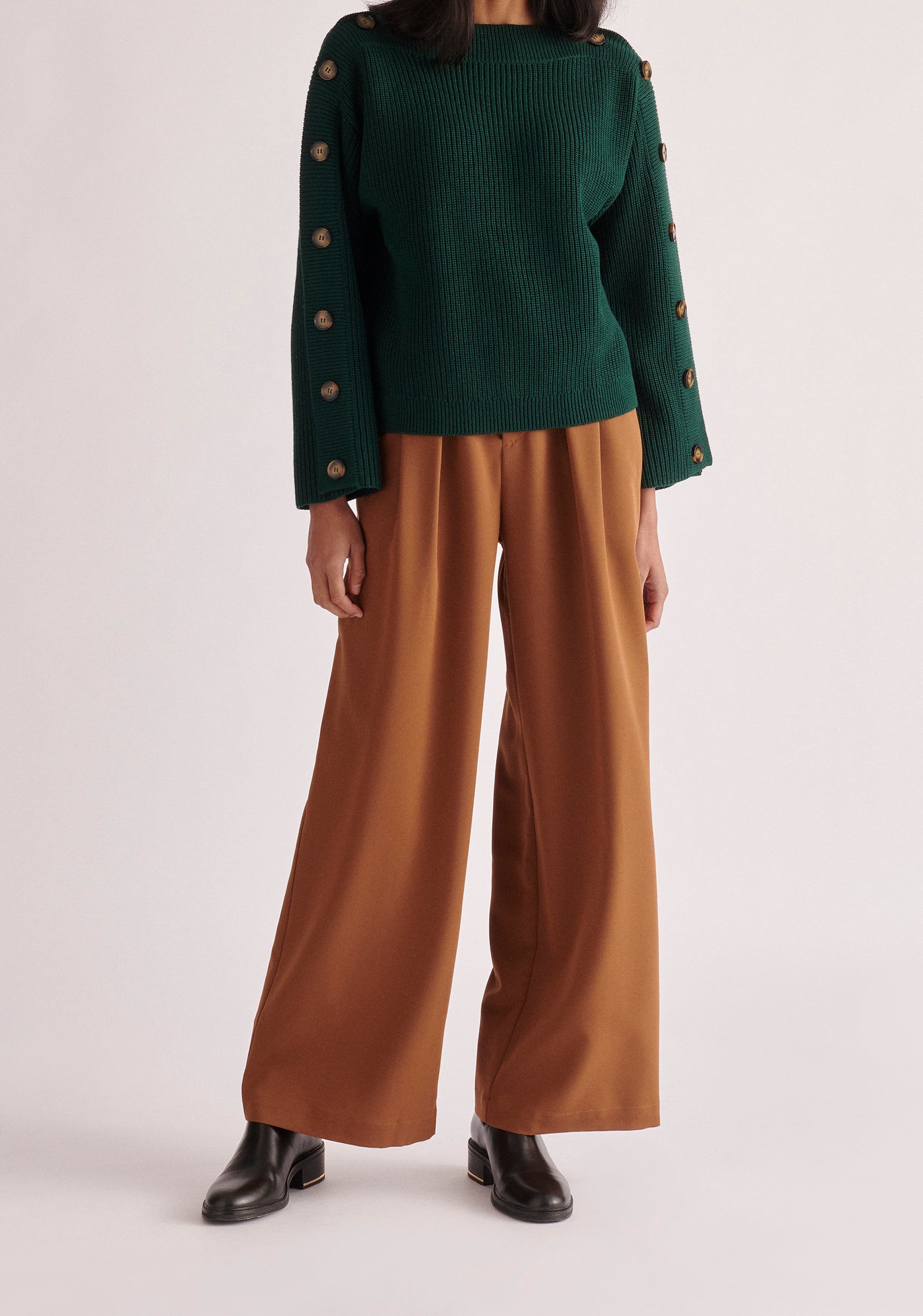 Paisie Button Sleeve Jumper in Dark Green