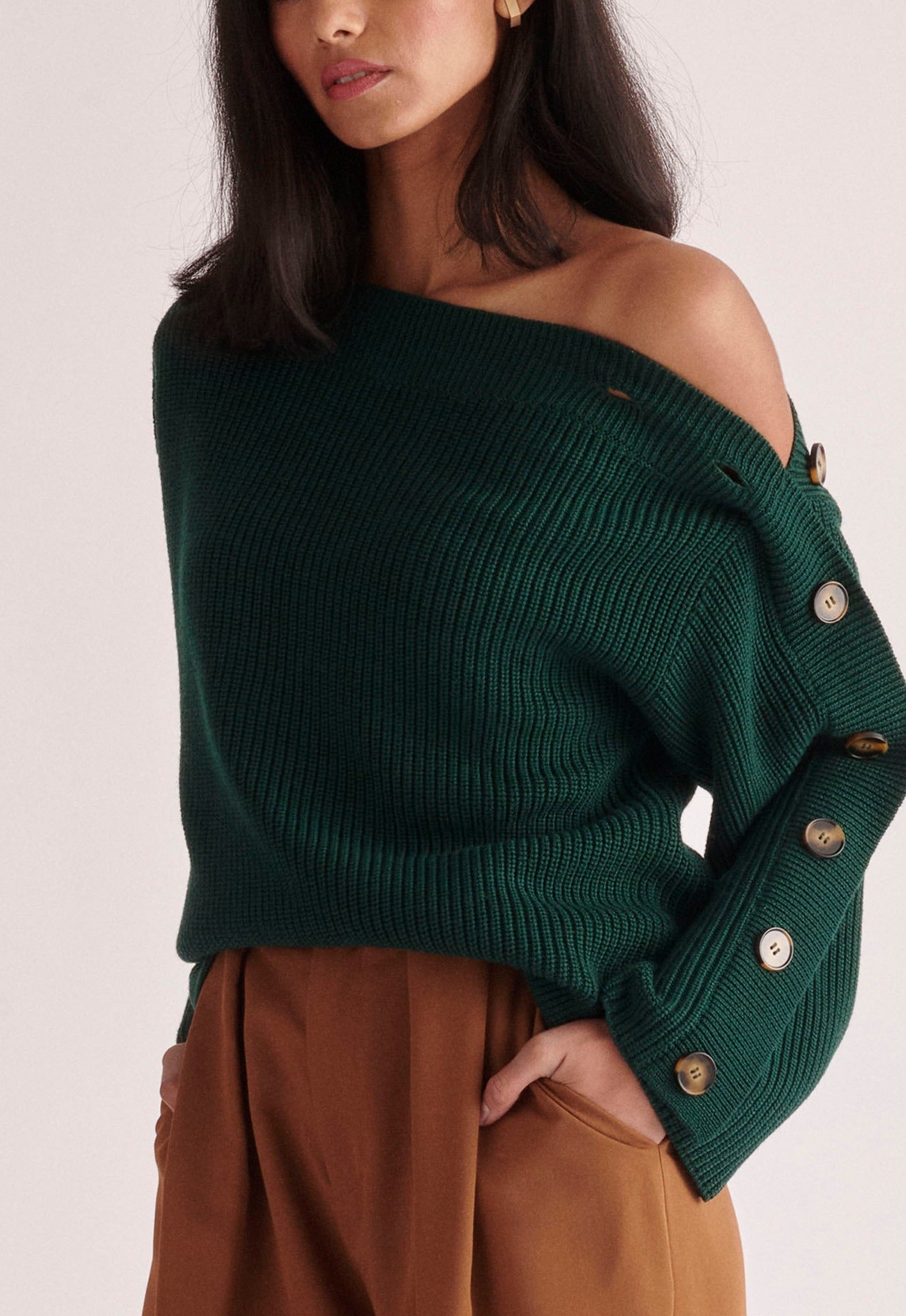 Paisie Button Sleeve Jumper in Dark Green