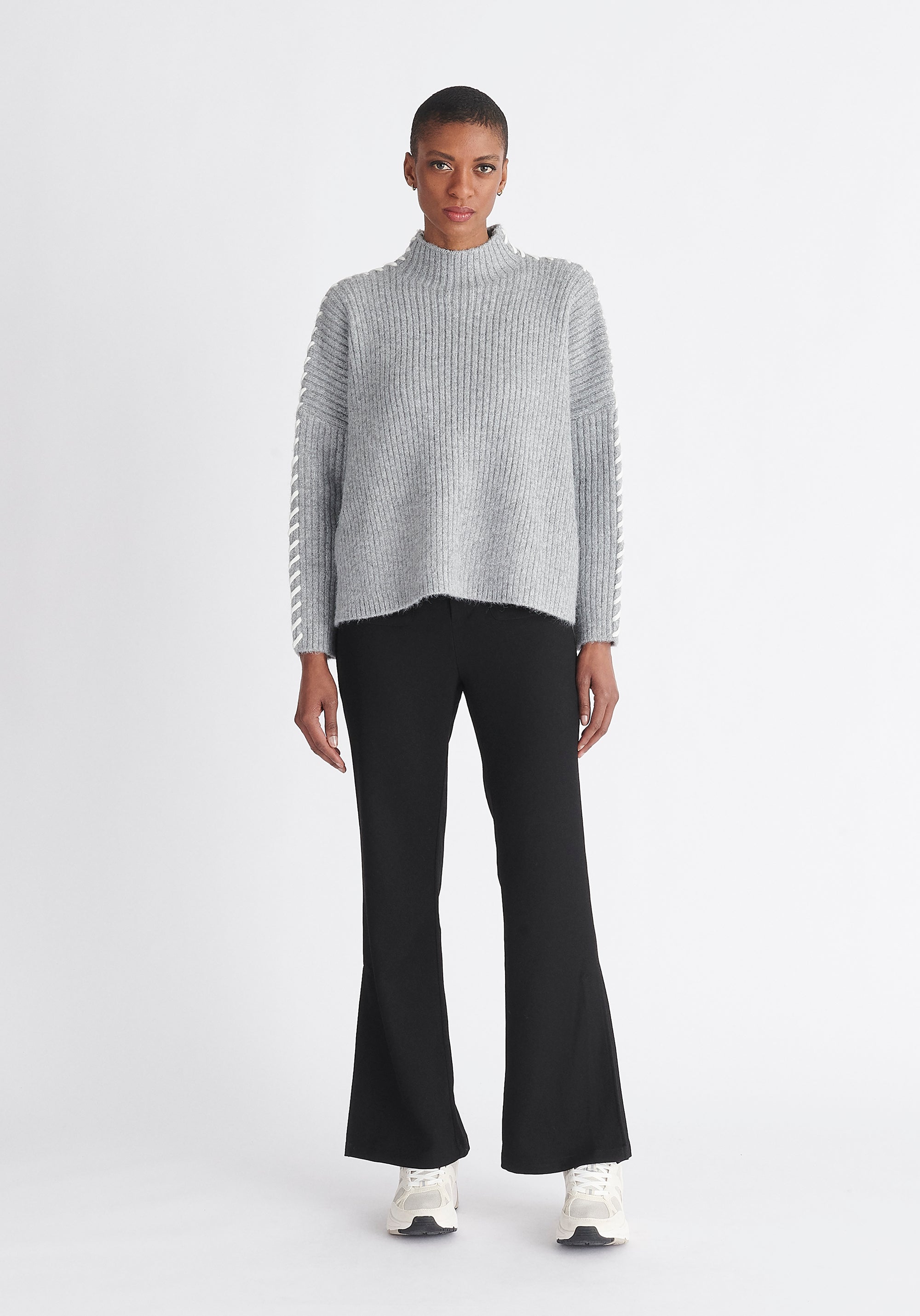 Paisie Contrast Whipstitch Jumper in Grey