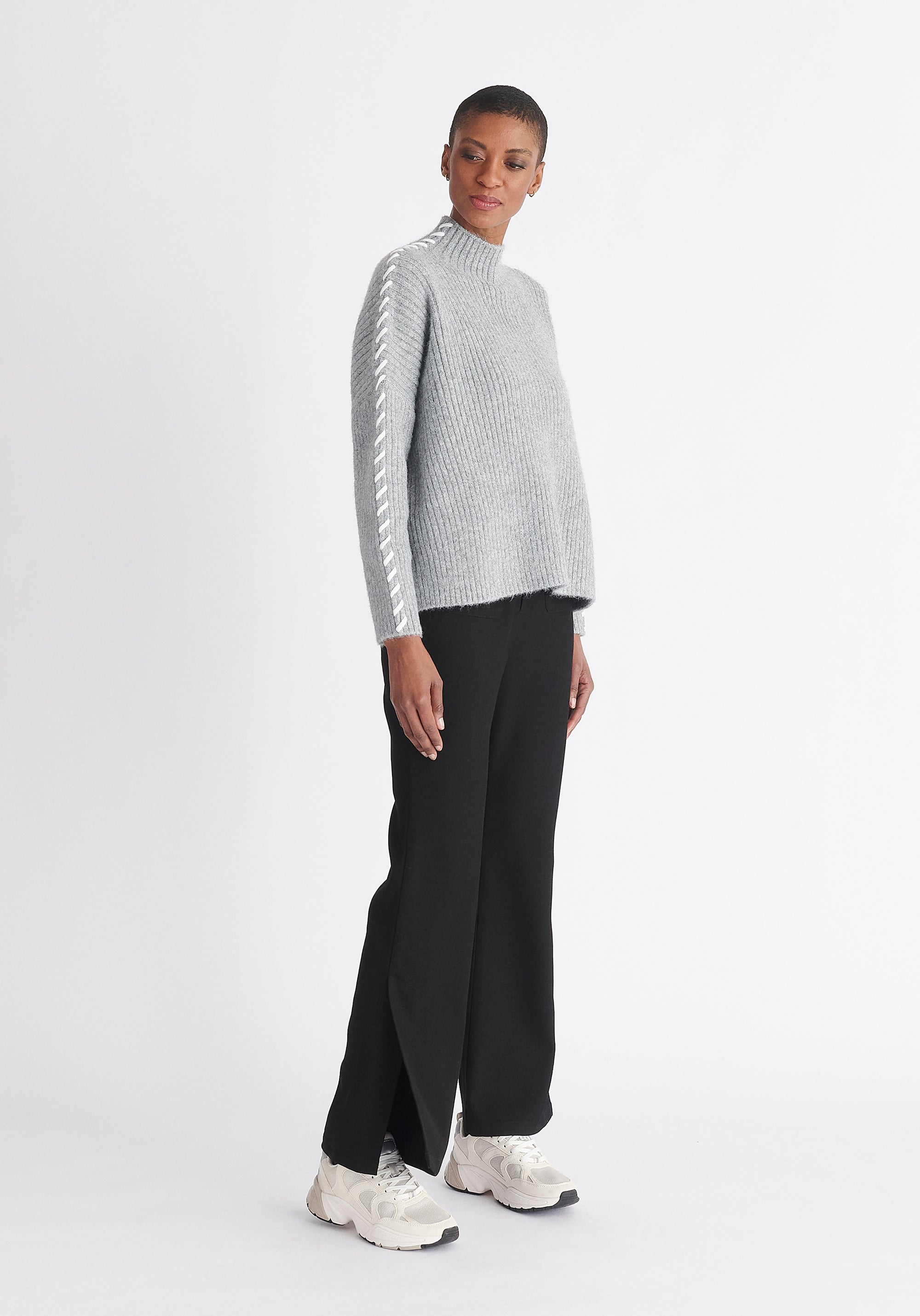 Paisie Contrast Whipstitch Jumper in Grey