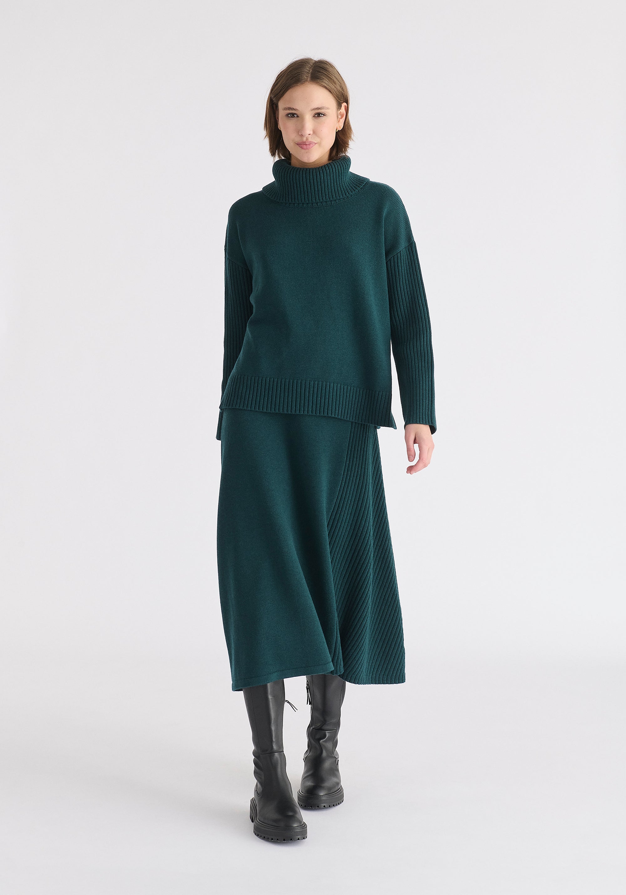 Polo Neck Jumper with Ribbed Details in Green