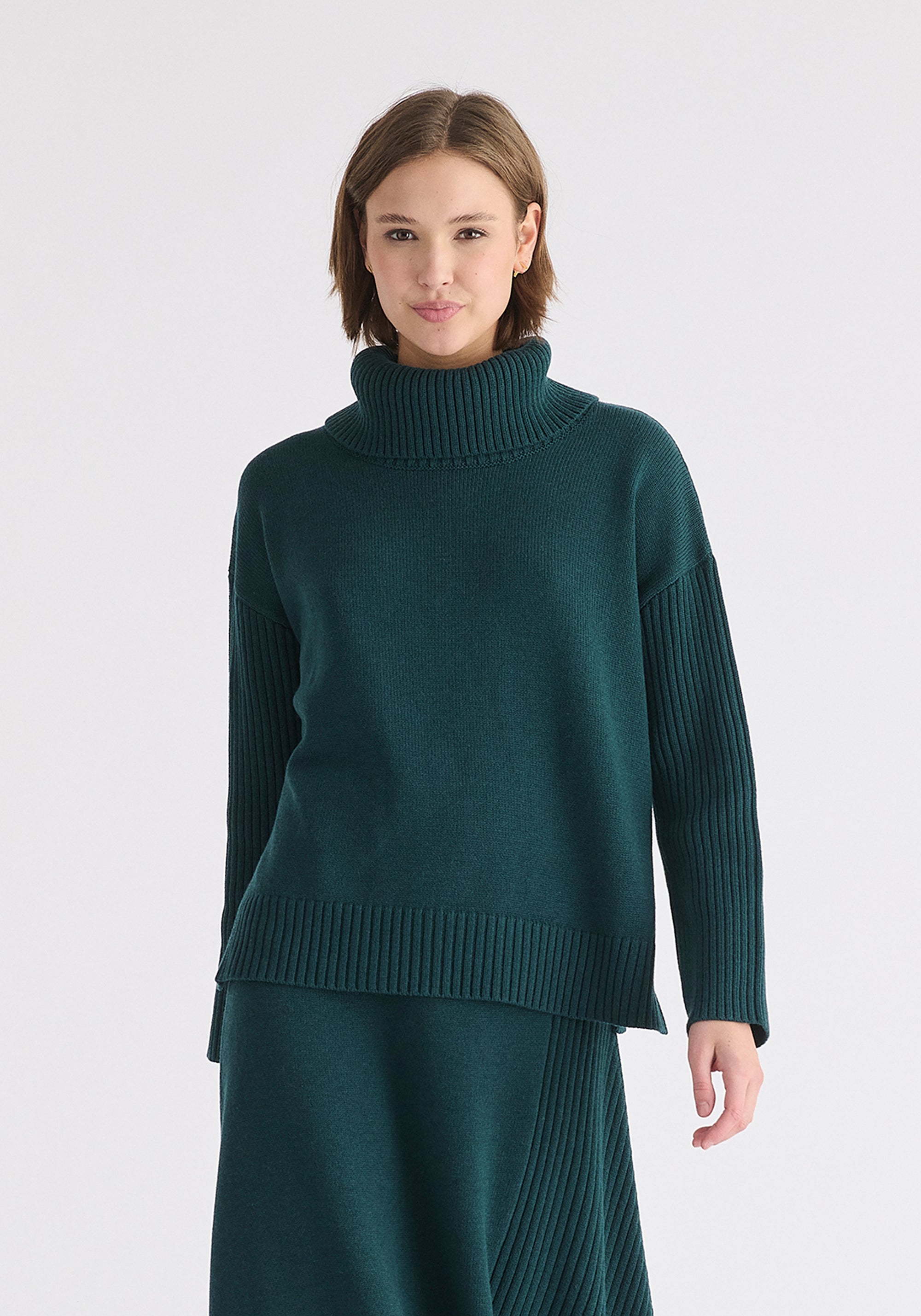 Polo Neck Jumper with Ribbed Details in Green