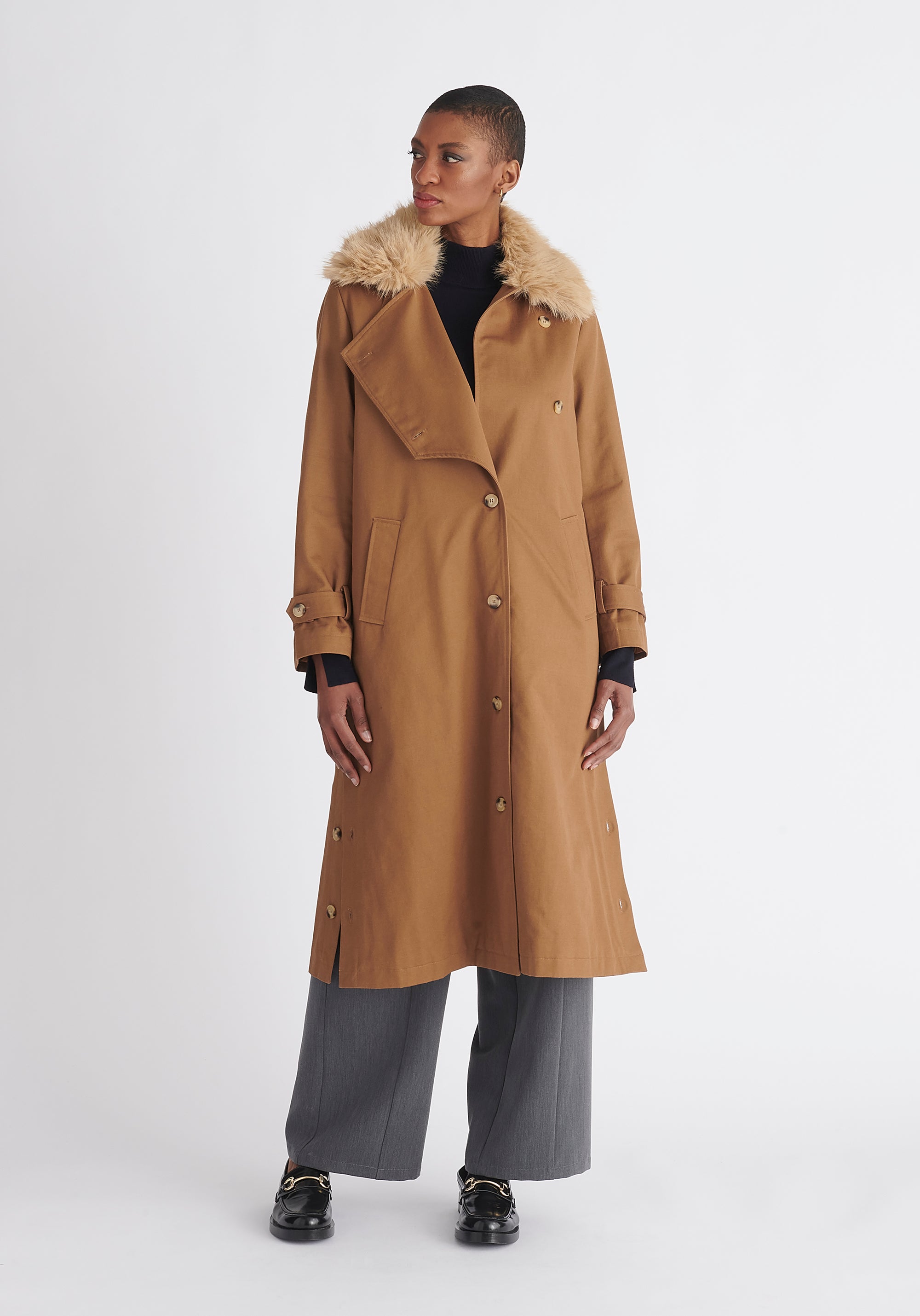 Paisie Faux Fur Collar Coat in Camel