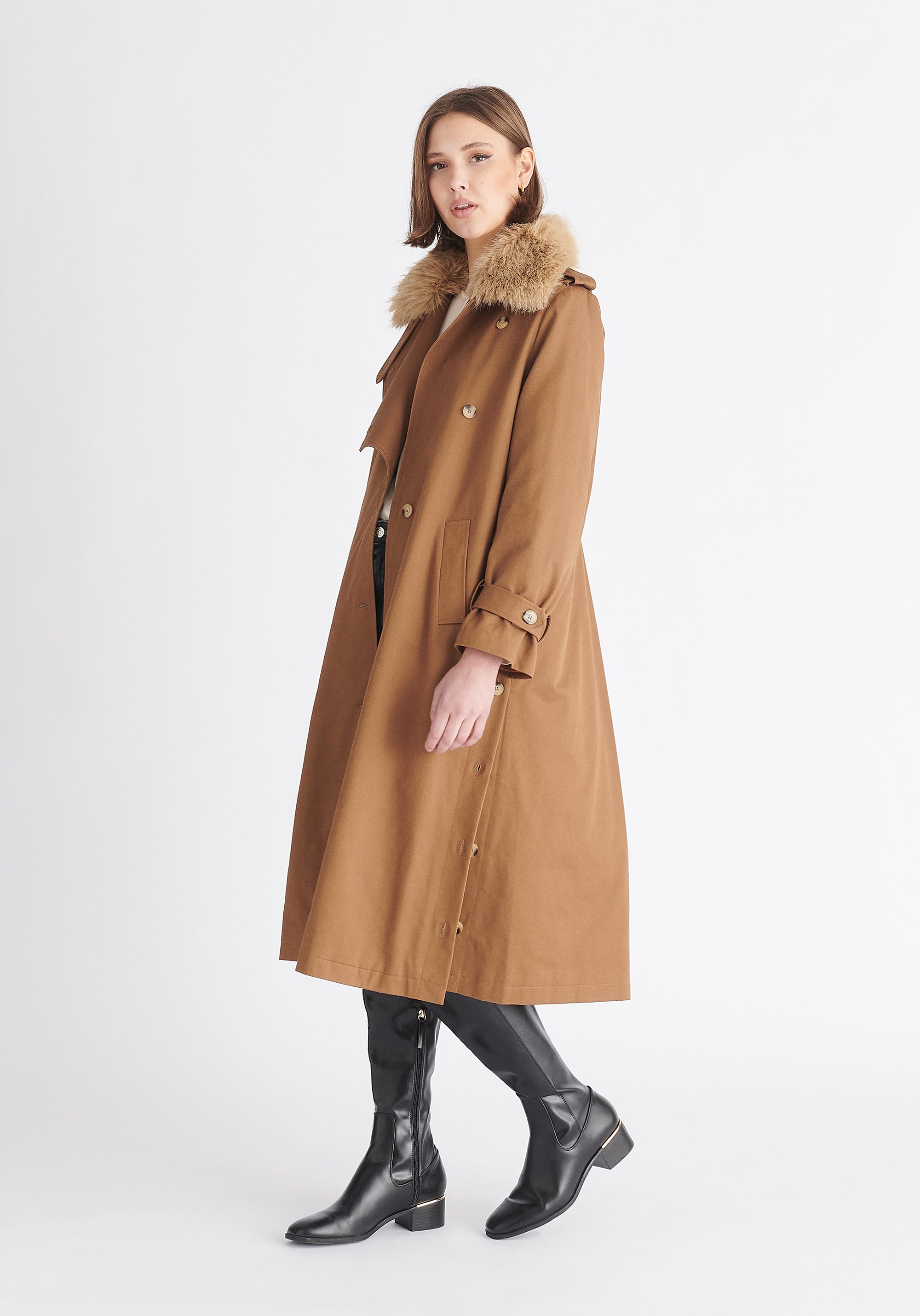 Paisie Faux Fur Collar Coat in Camel Side