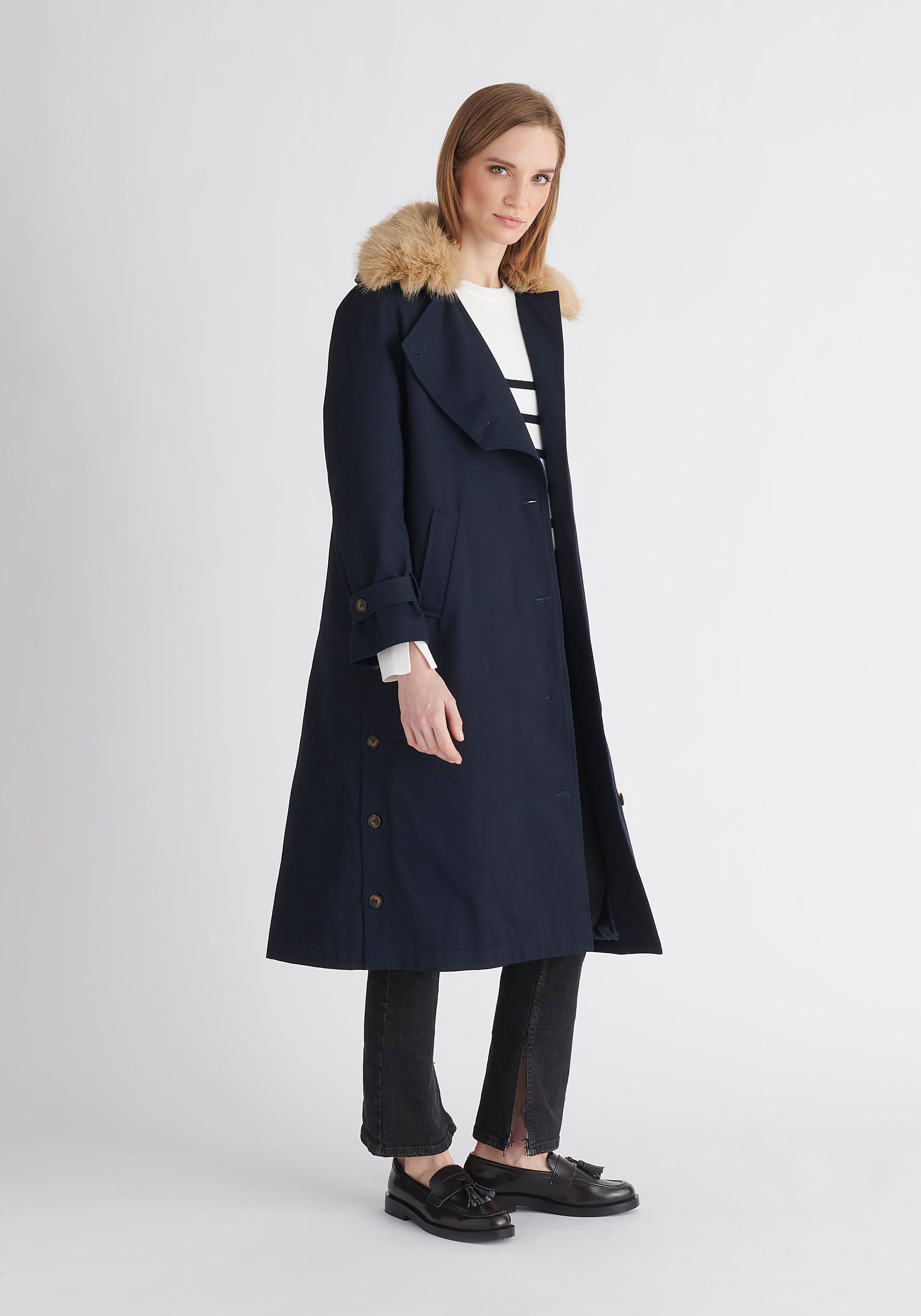 Paisie Faux Fur Collar Coat in Navy