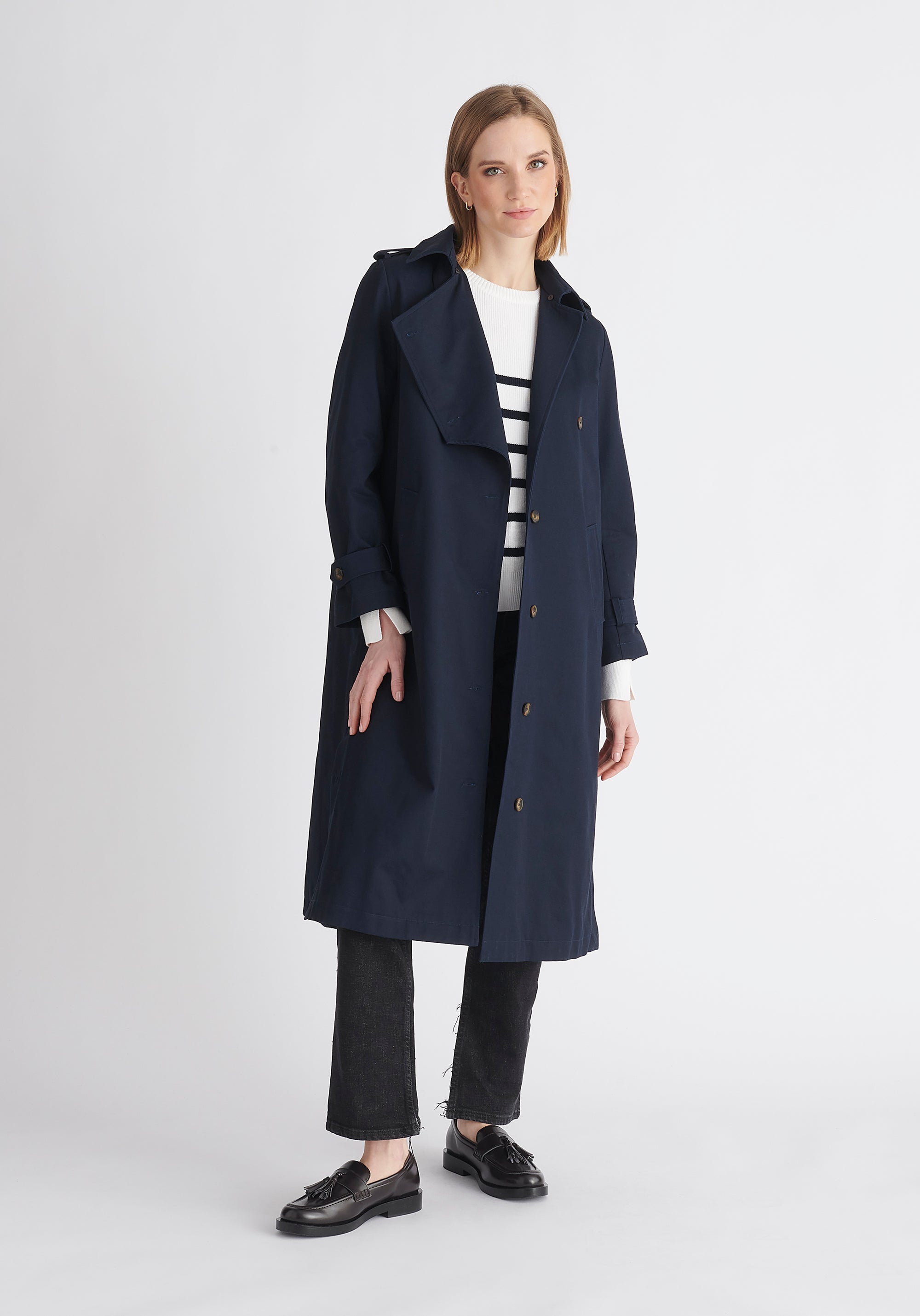 Paisie Faux Fur Collar Coat in Navy