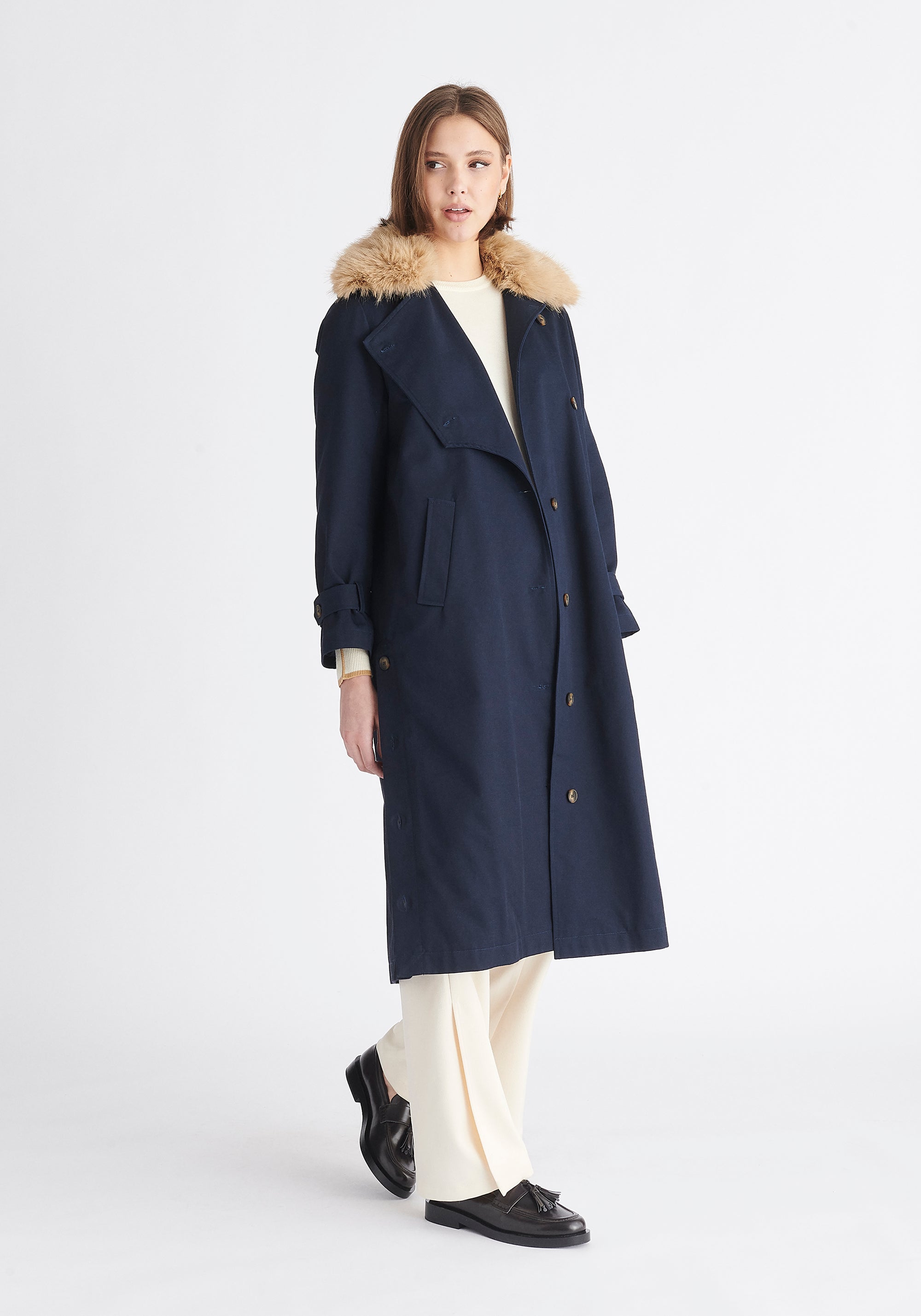 Paisie Faux Fur Collar Coat in Navy