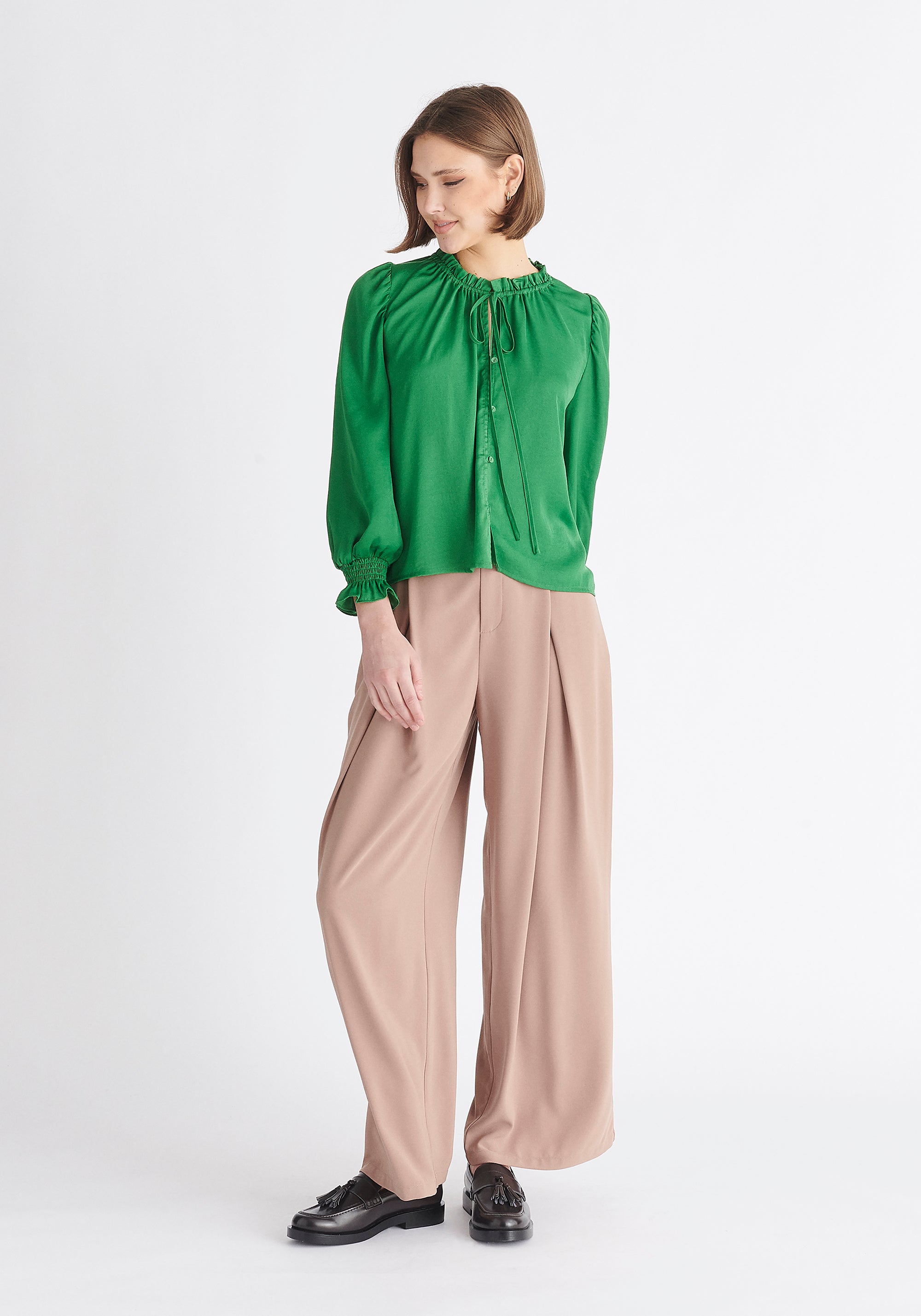 Paisie Ruched Collar Blouse in Green