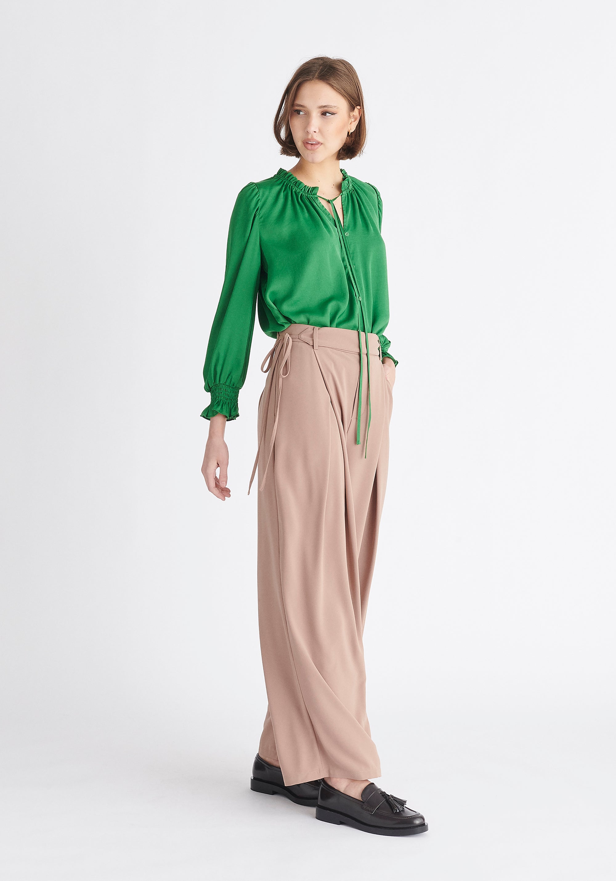 Paisie Ruched Collar Blouse in Green