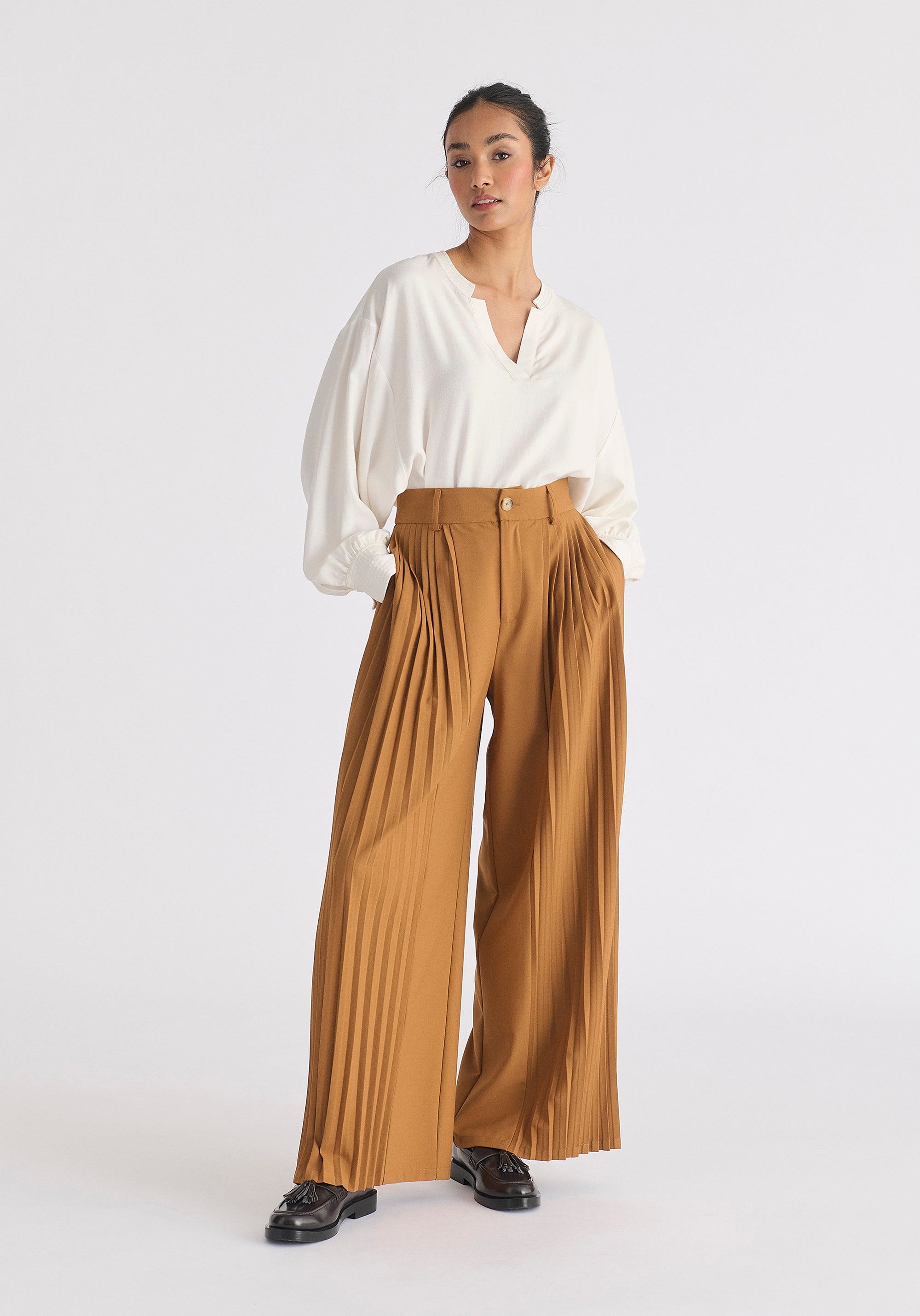 Pleated Wide Leg Trousers Front