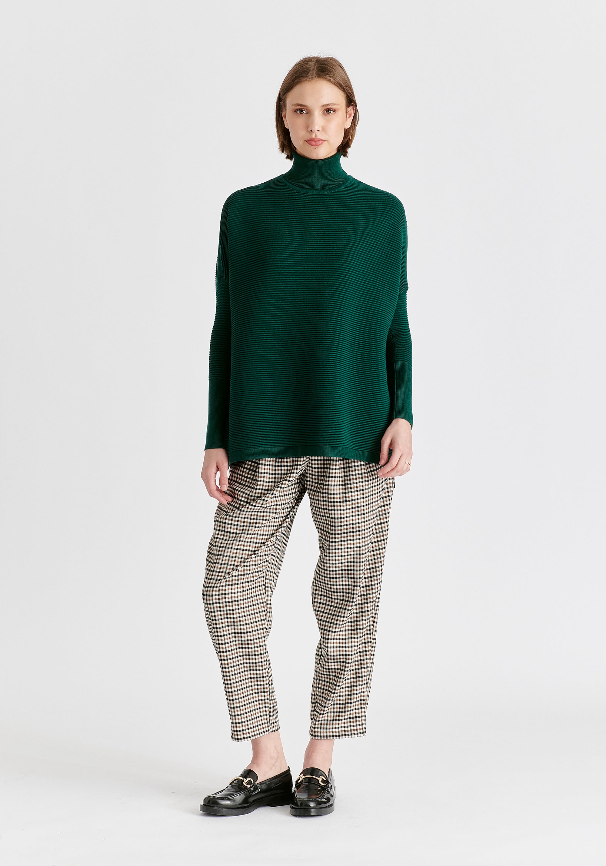 Paisie Turtleneck Ribbed Jumper in Dark Green