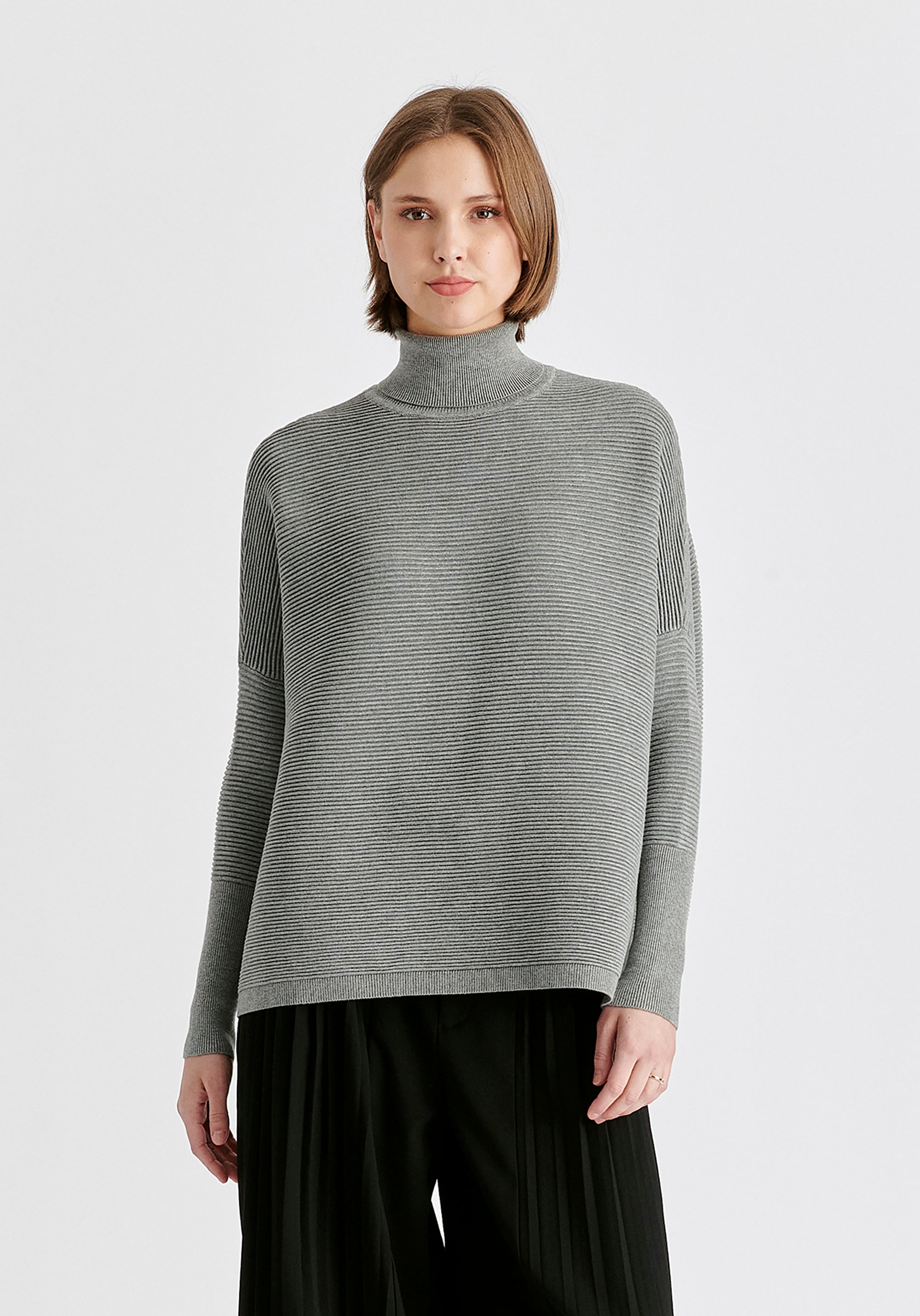 Paisie Turtleneck Ribbed Jumper in Light Grey