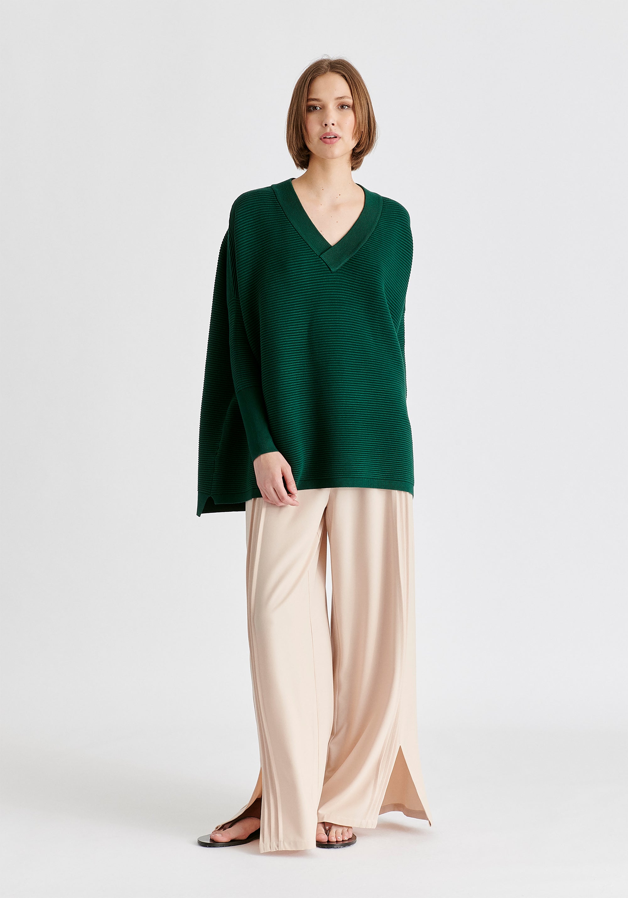 Paisie V-Neck Ribbed Jumper