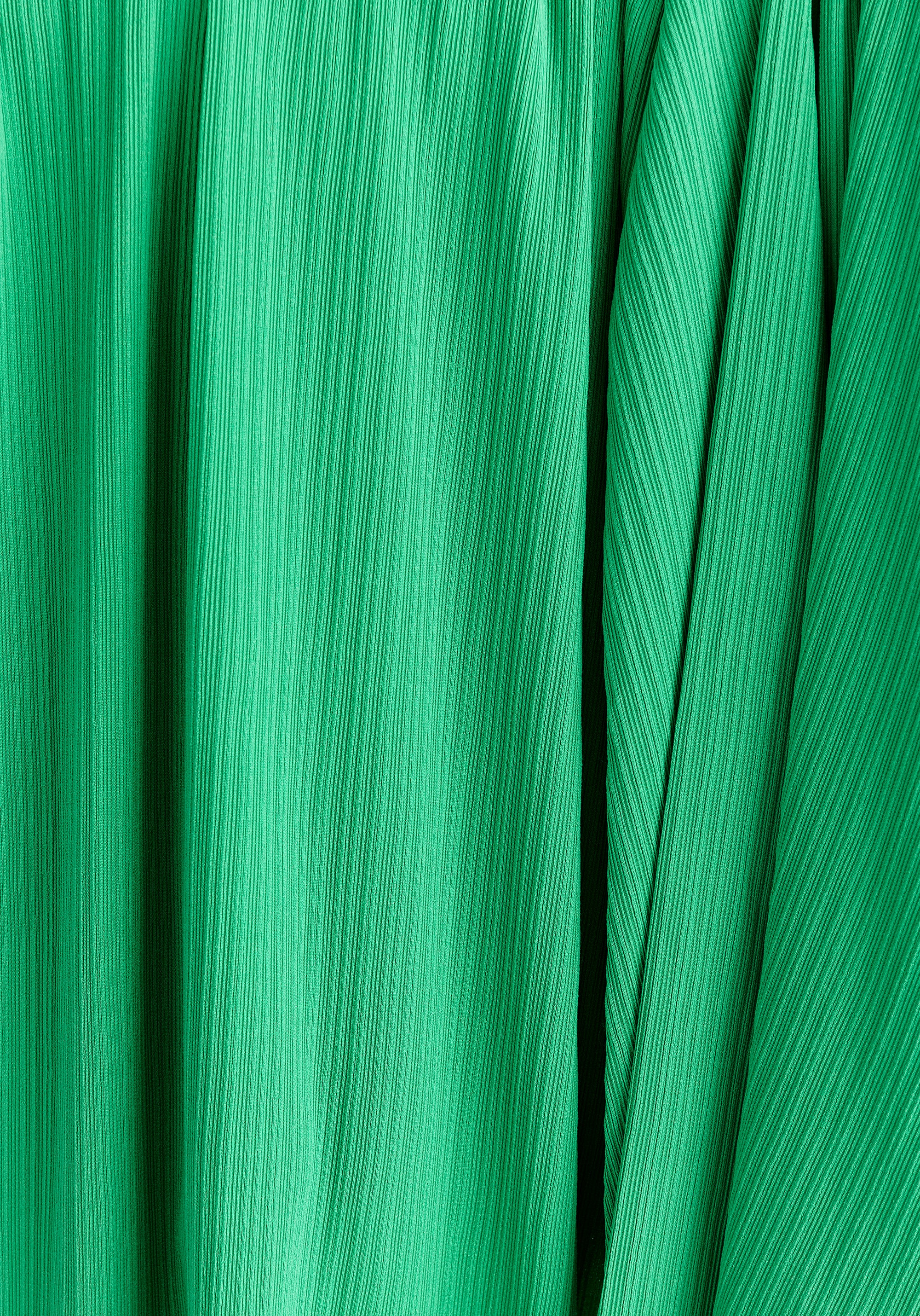 Ribbed Asymmetric Hem Dress in Green Close Up