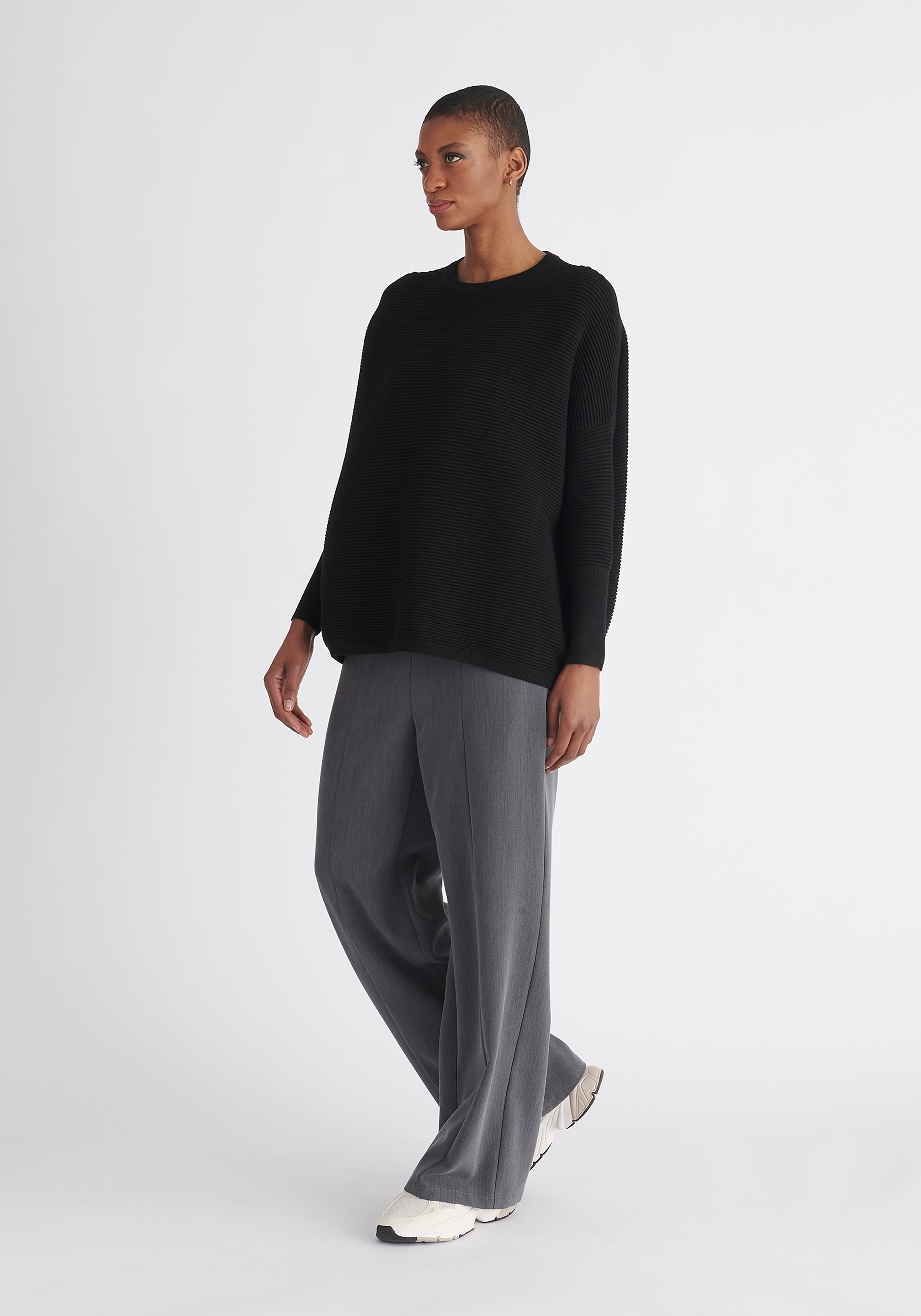 Paisie Ribbed Oversized Knit Jumper in Black