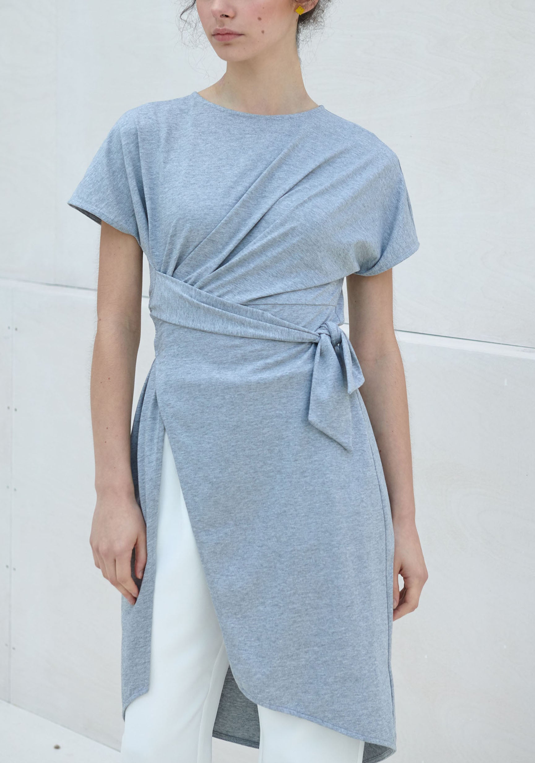 Paisie Long Front Tie Tunic Top in Grey