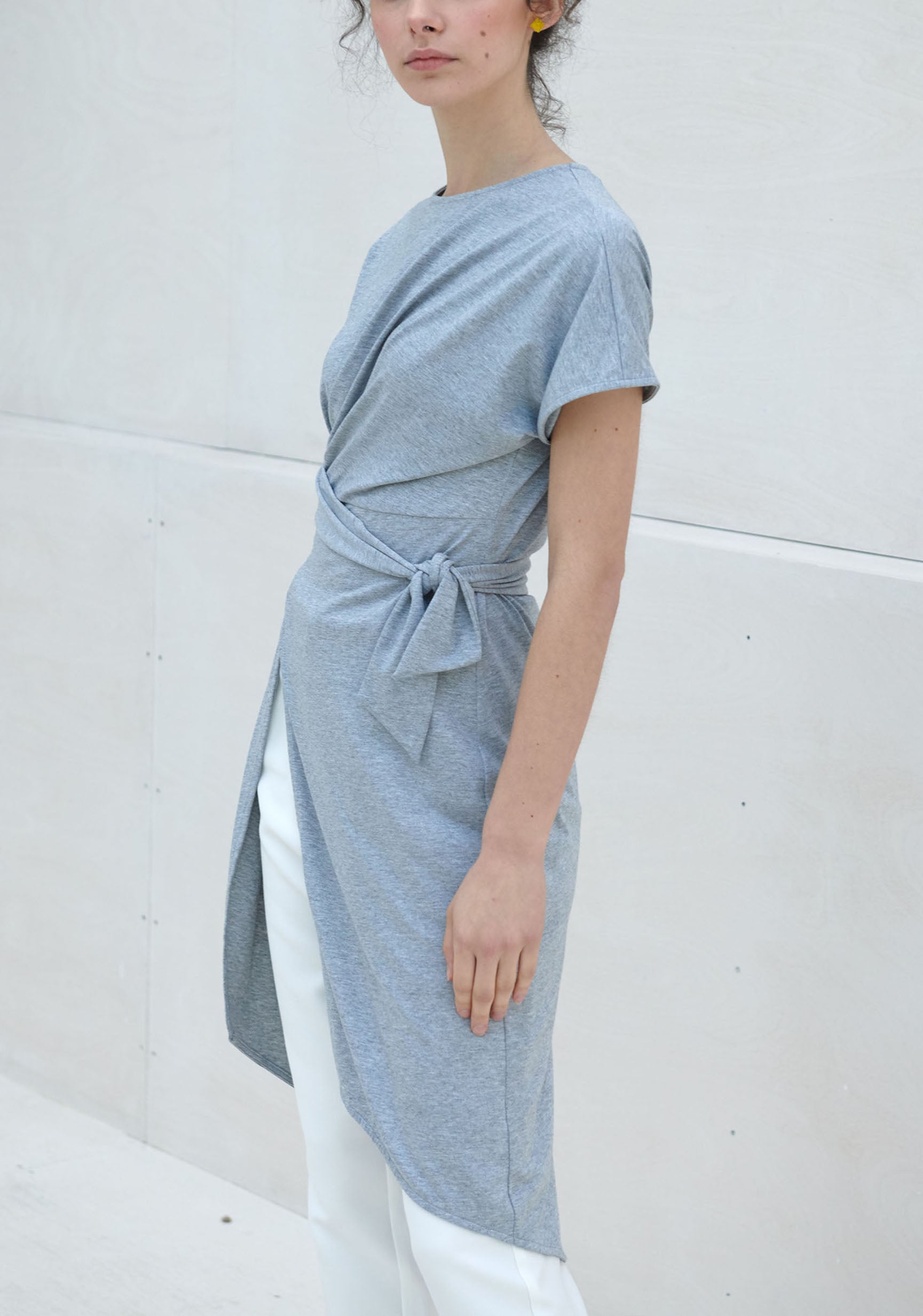 Paisie Long Front Tie Tunic Top in Grey