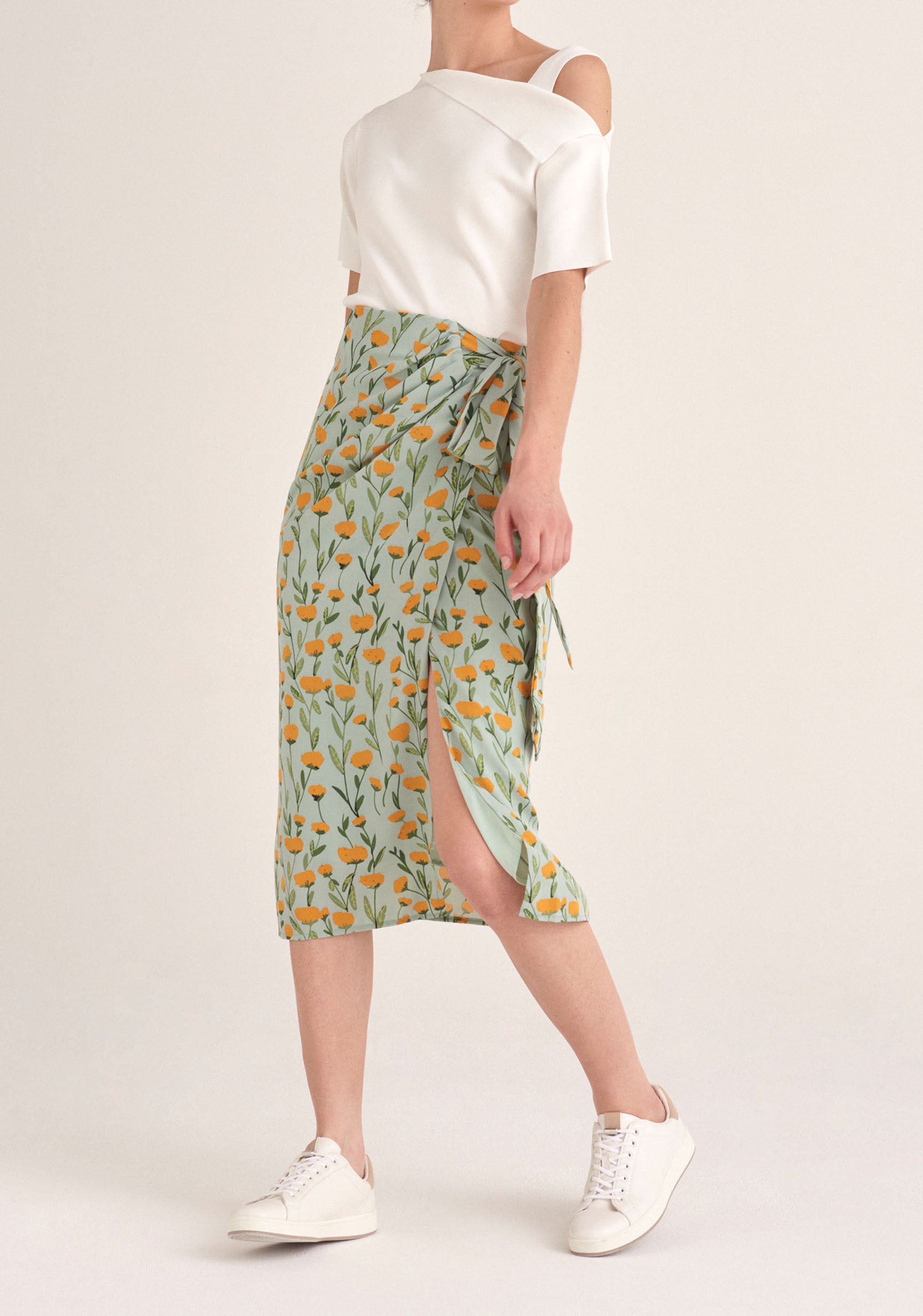 Paisie Floral Side Tie Wrap Skirt in Green