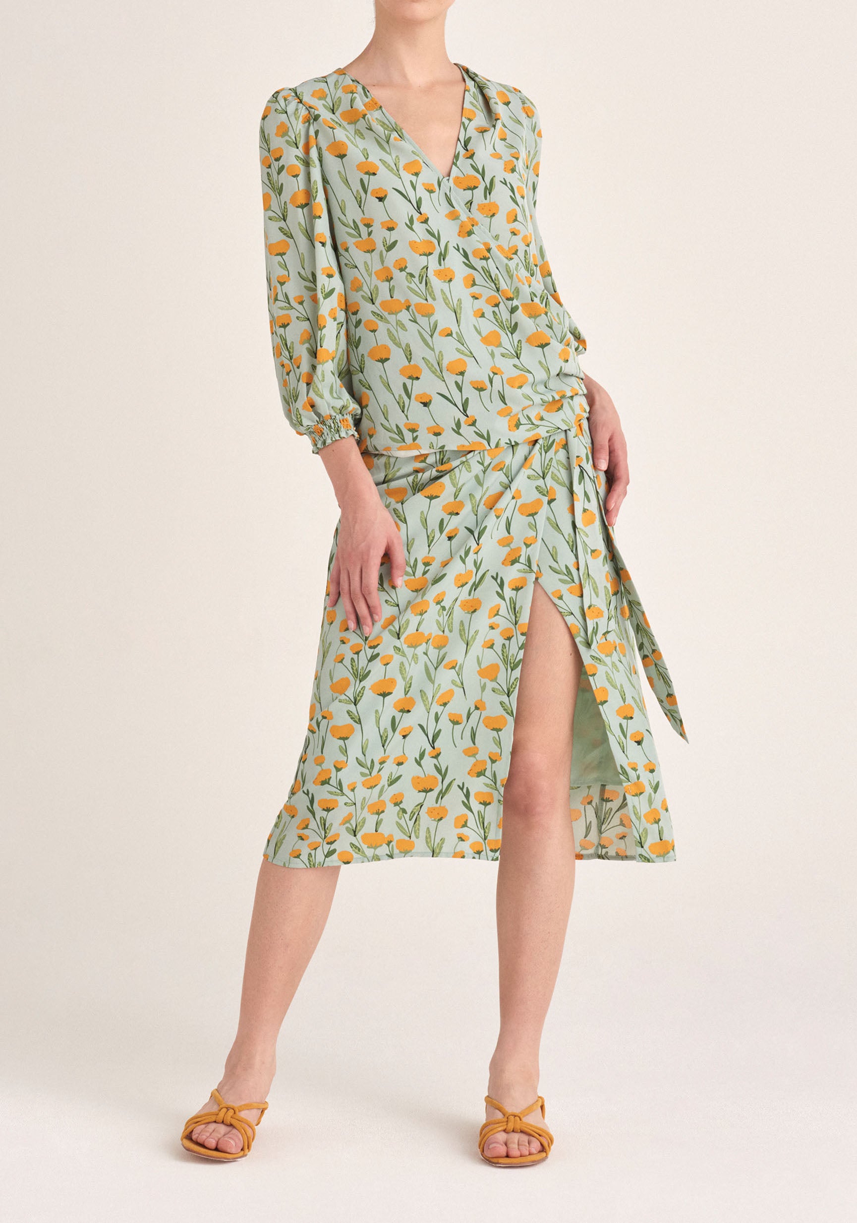 Paisie Floral Side Tie Wrap Skirt in Green