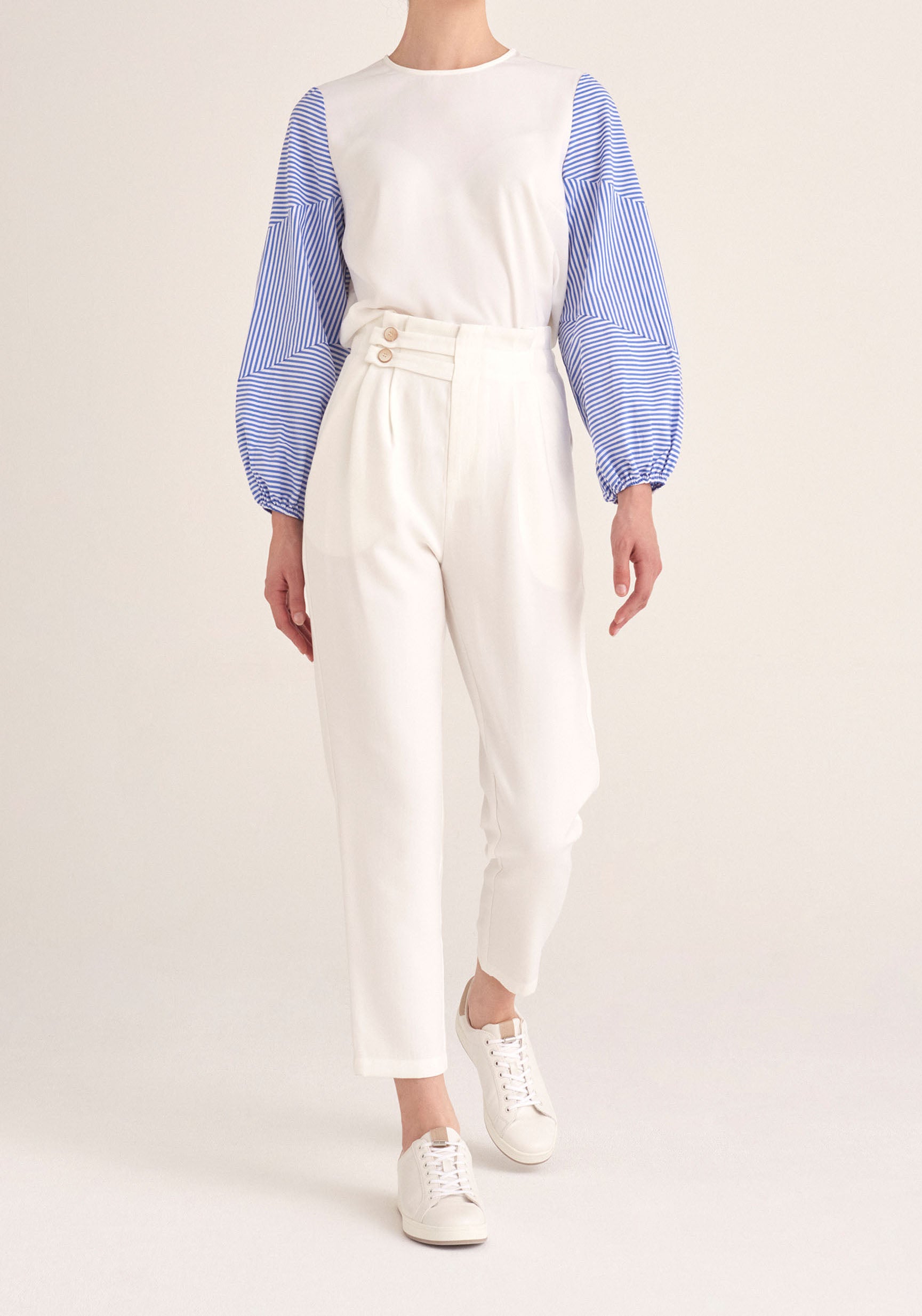 Paisie Cropped Paperbag Waist Trousers in White