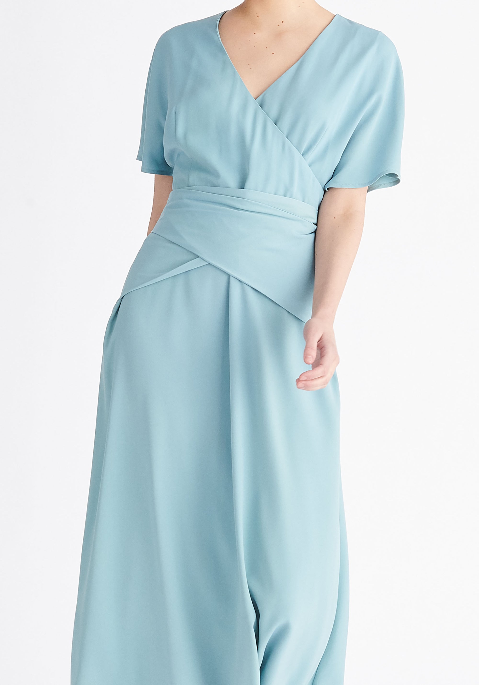 Paisie Bell Sleeve Maxi Dress in Teal Close Up