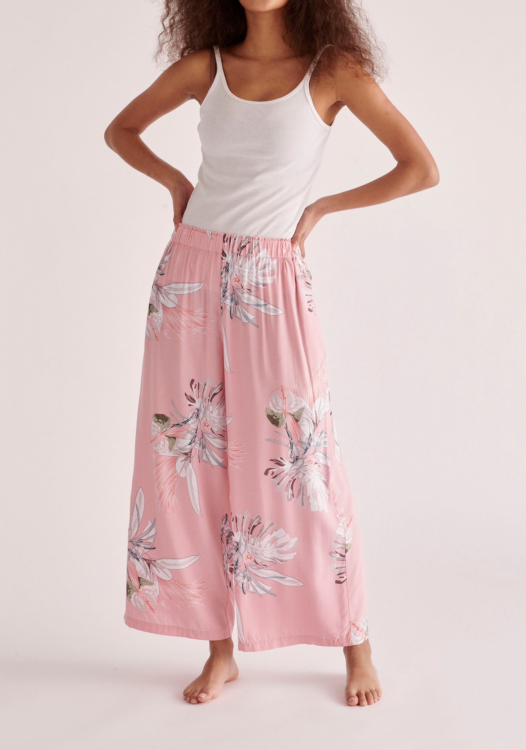 Paisie Floral Pyjama Trousers in Pink