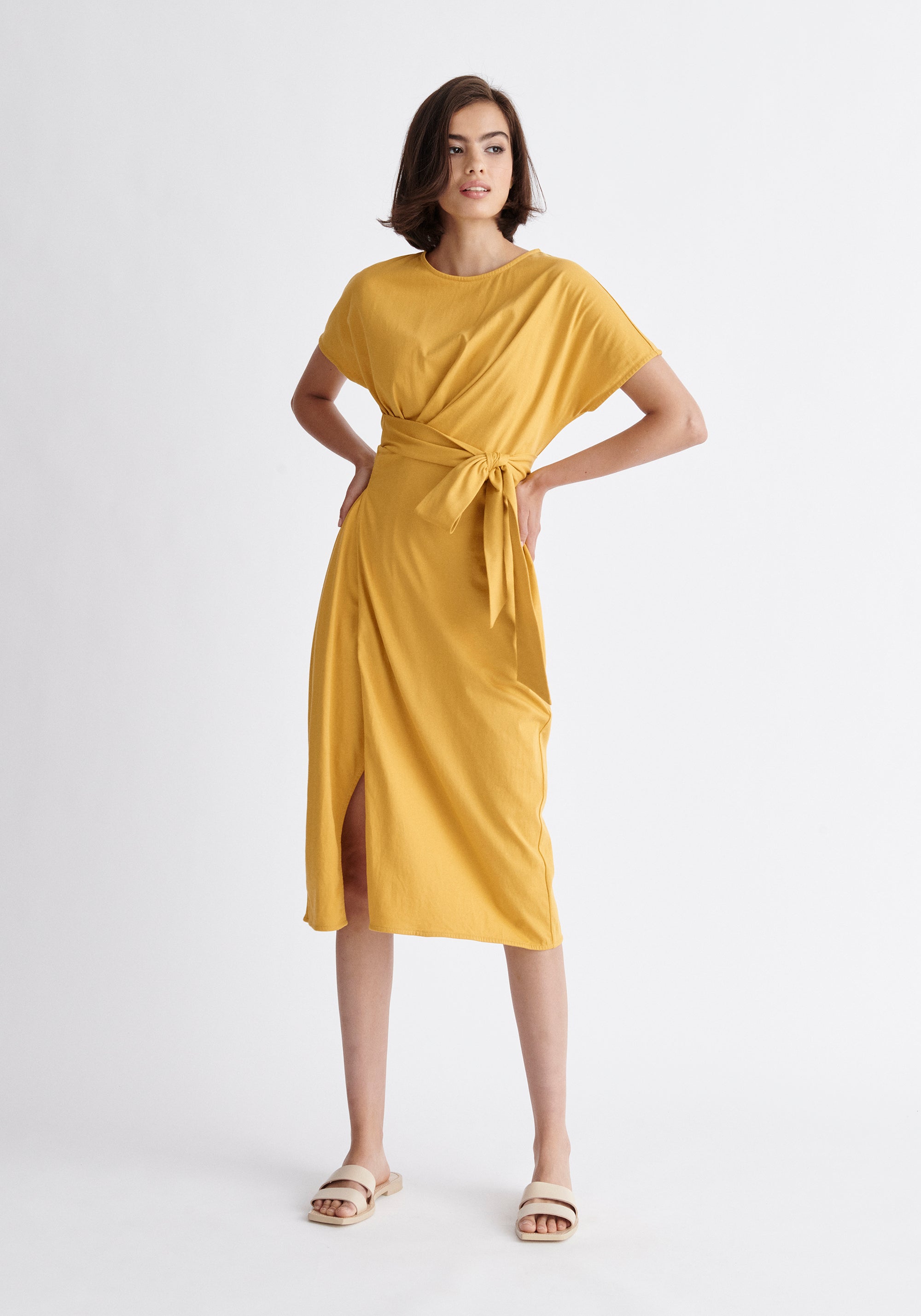 Paisie Short Sleeve Waist Tie Jersey Dress in Yellow