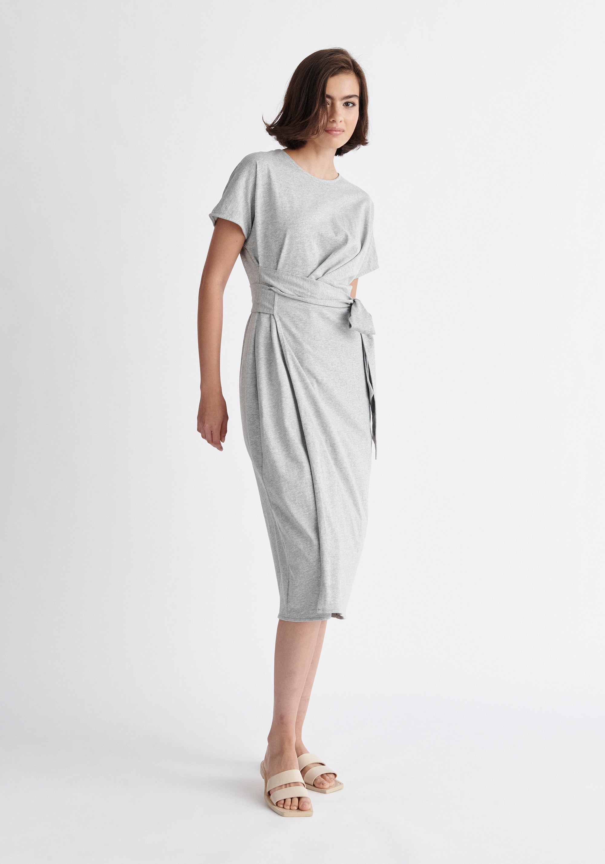 Paisie Short Sleeve Waist Tie Jersey Dress in Light Grey