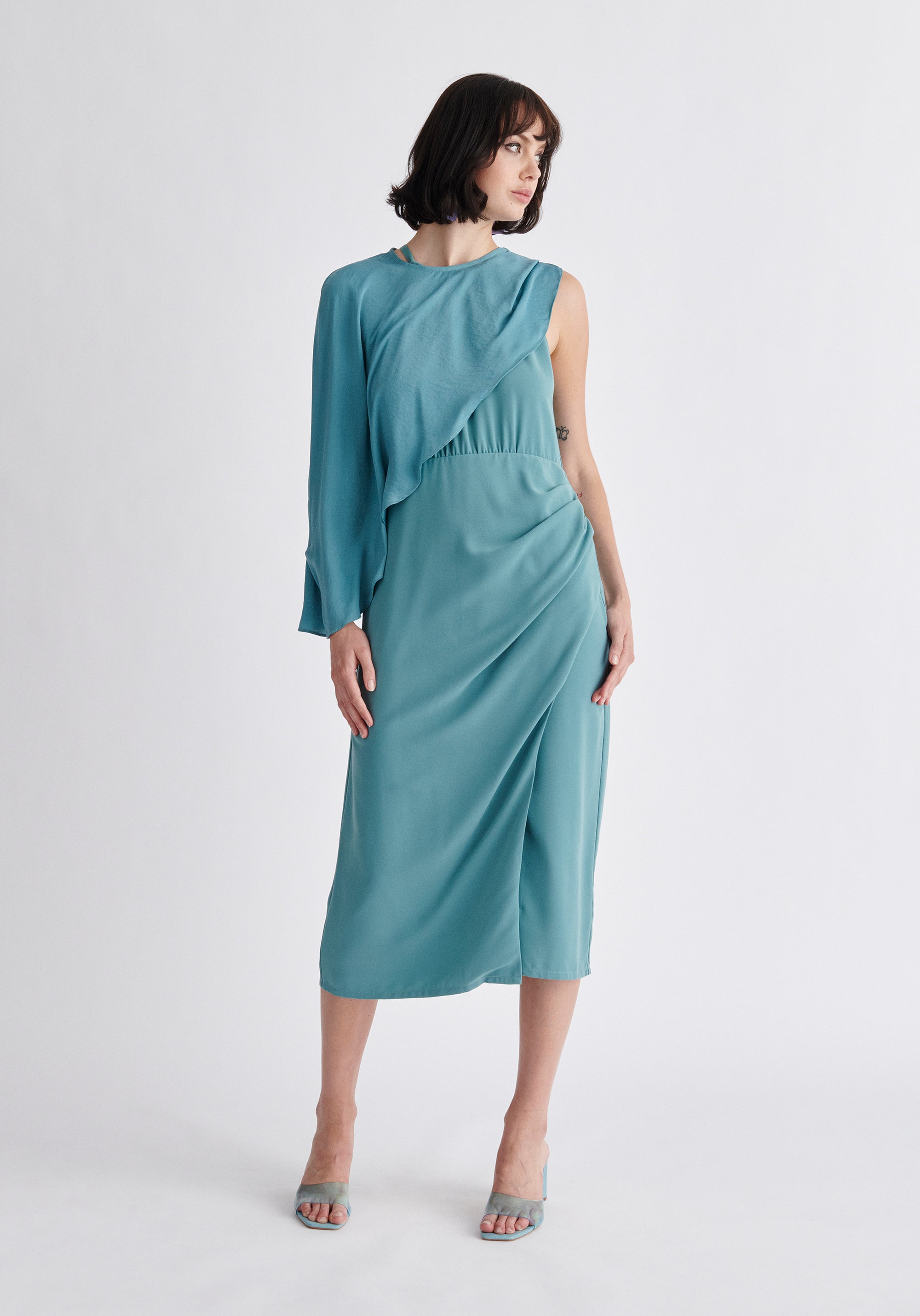 Paisie Detachable Cape Dress in Teal