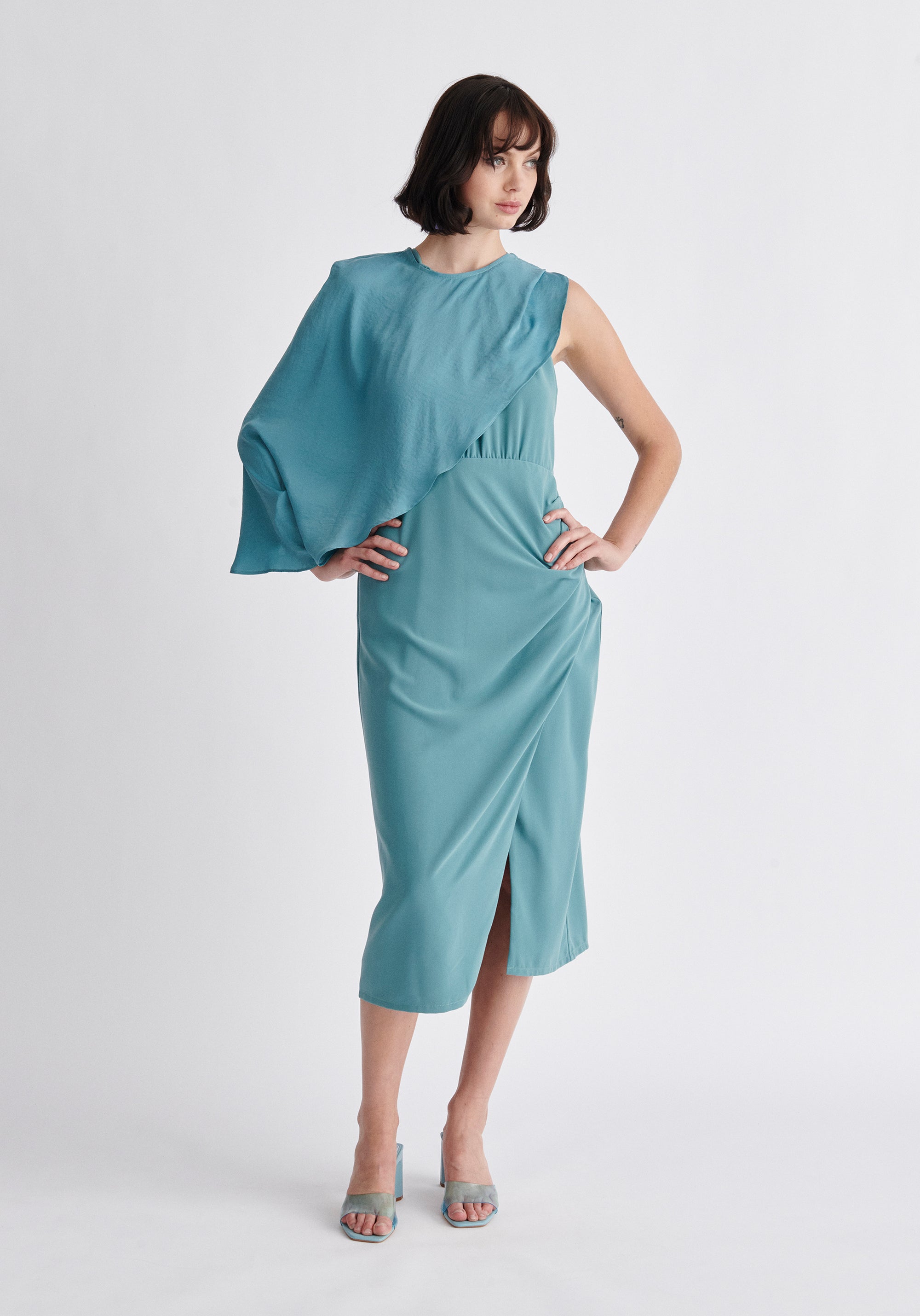 Paisie Detachable Cape Dress in Teal