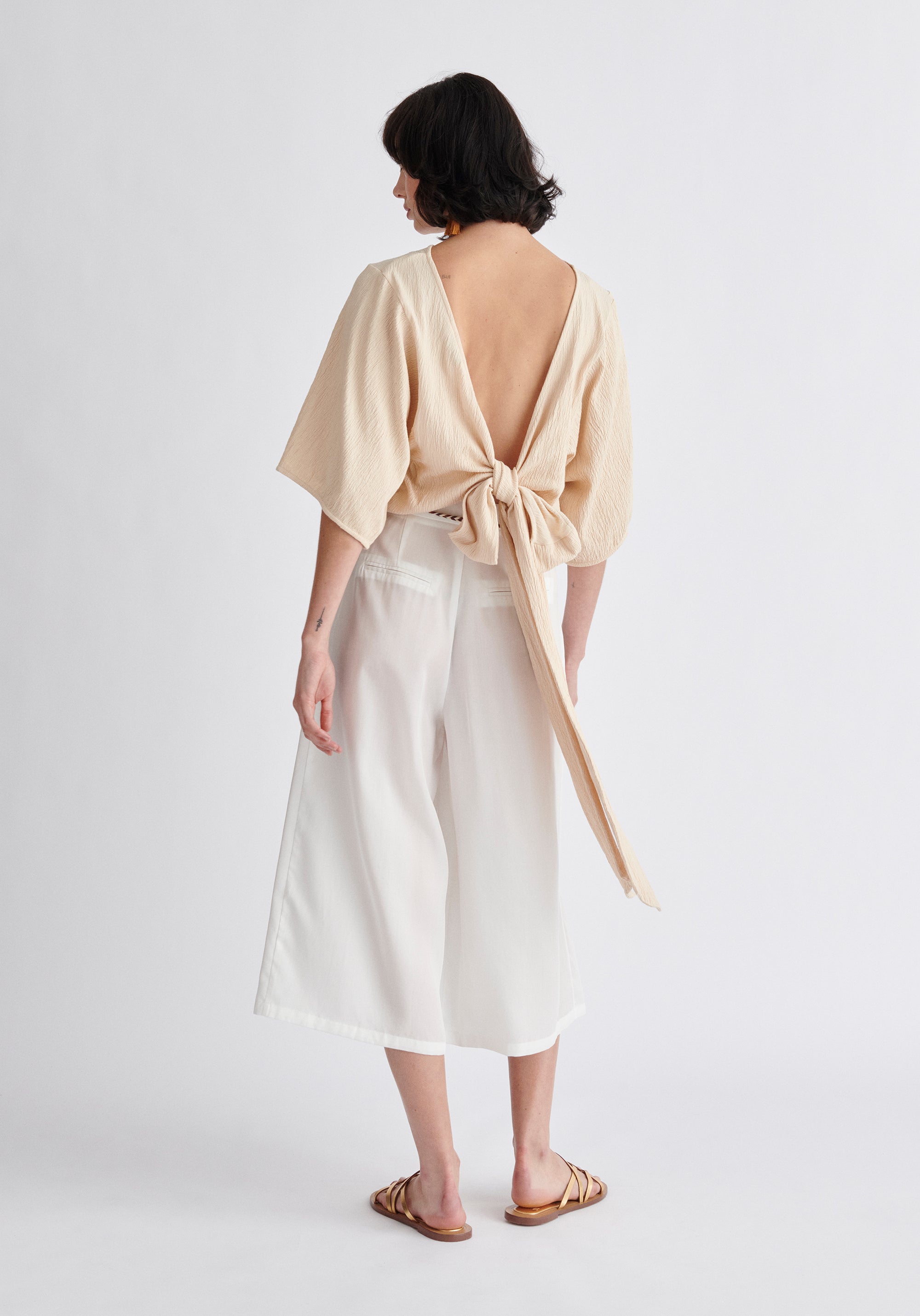 Paisie Two-Way Kimono Wrap Top in Oatmeal Back