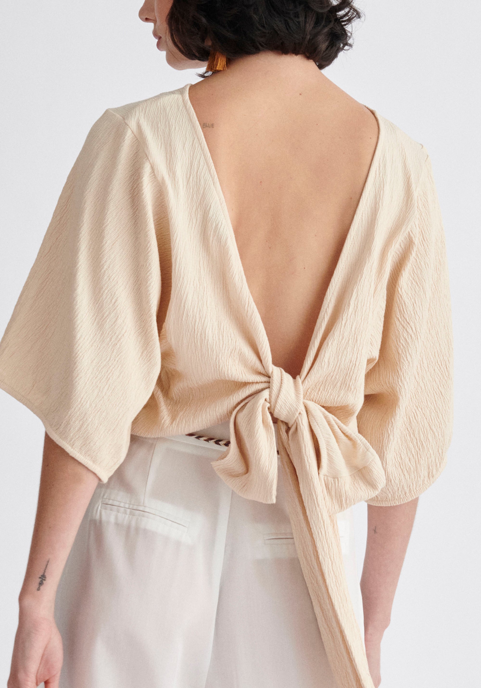 Paisie Two-Way Kimono Wrap Top in Oatmeal Close Up